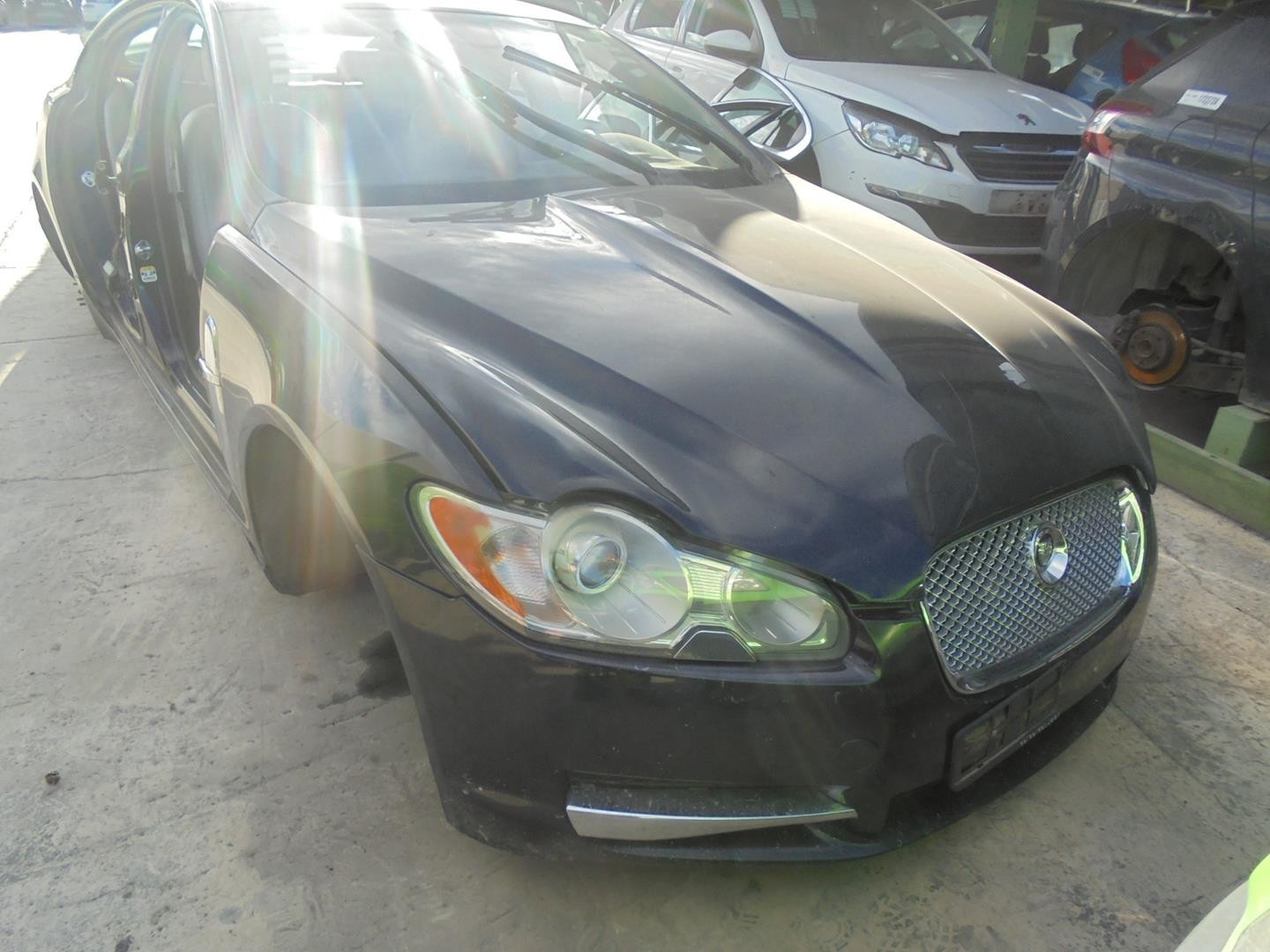 Peças - Para-Choques Frontal Jaguar Xf 2008