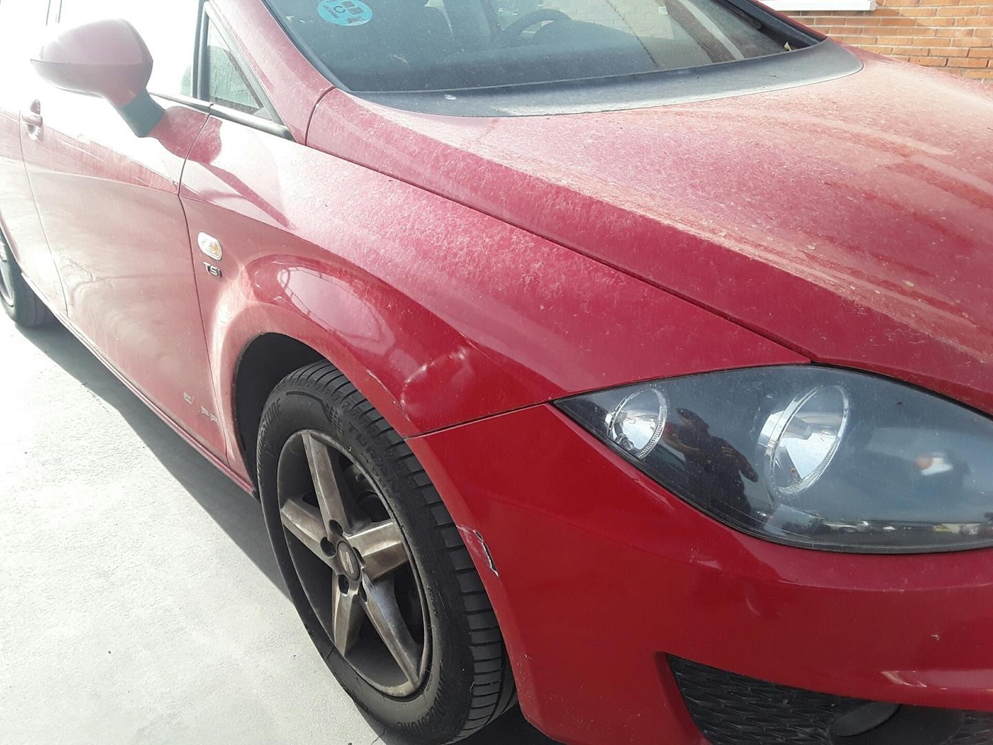 Peça - Guarda-Lamas Frontal Direito Seat Leon 2011 -