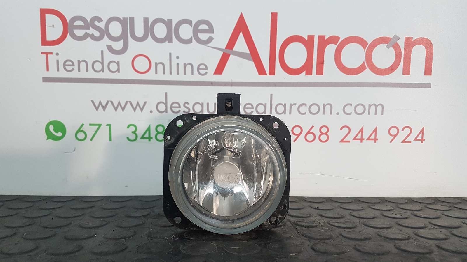 Peça - Farol De Nevoeiro Direito Citroen Xsara Picasso 1.6 Básico