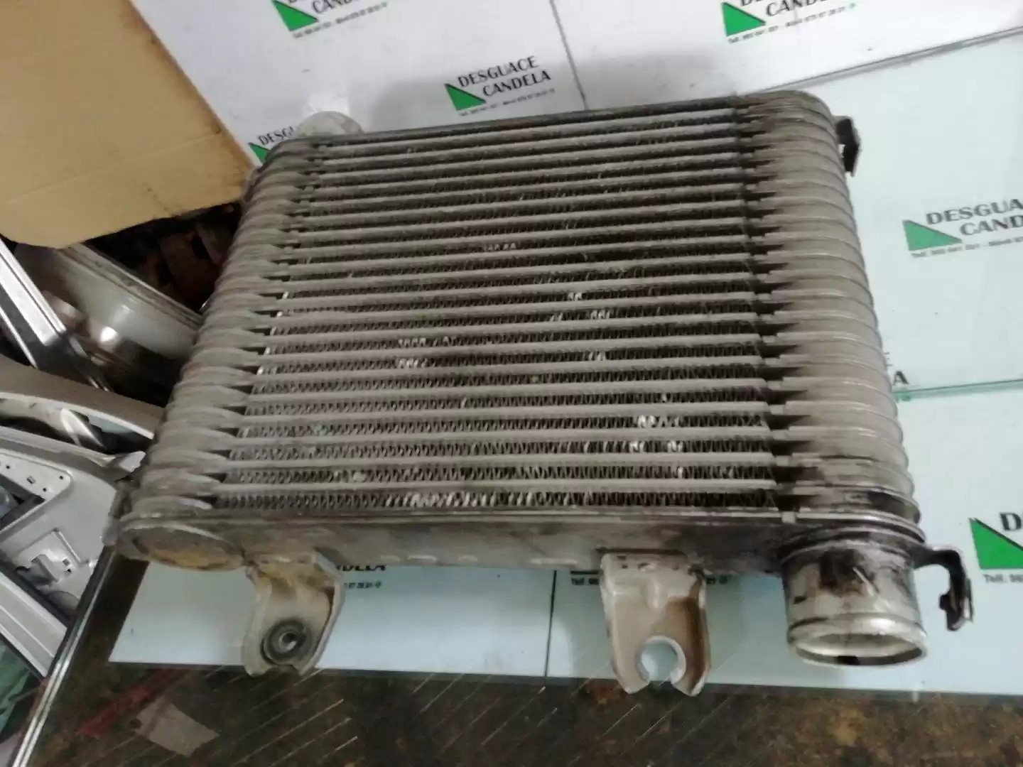 Peça - Intercooler Kia Carnival I 2001 -0K55313550b