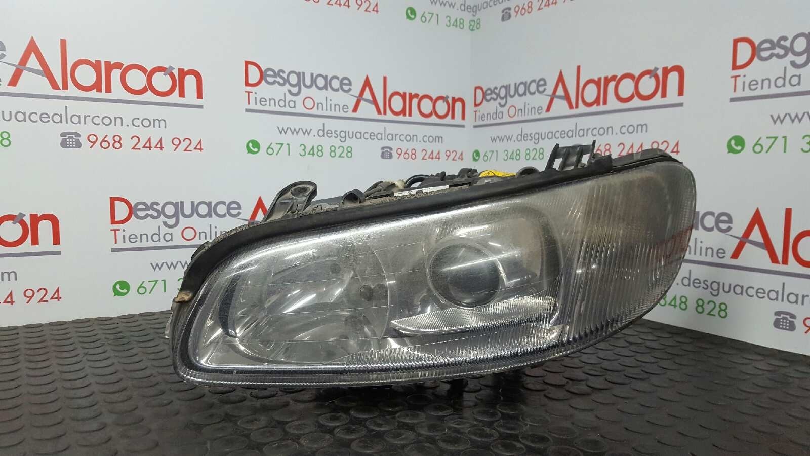 Peças - Farol Esquerdo Opel Omega B Executive Berlina