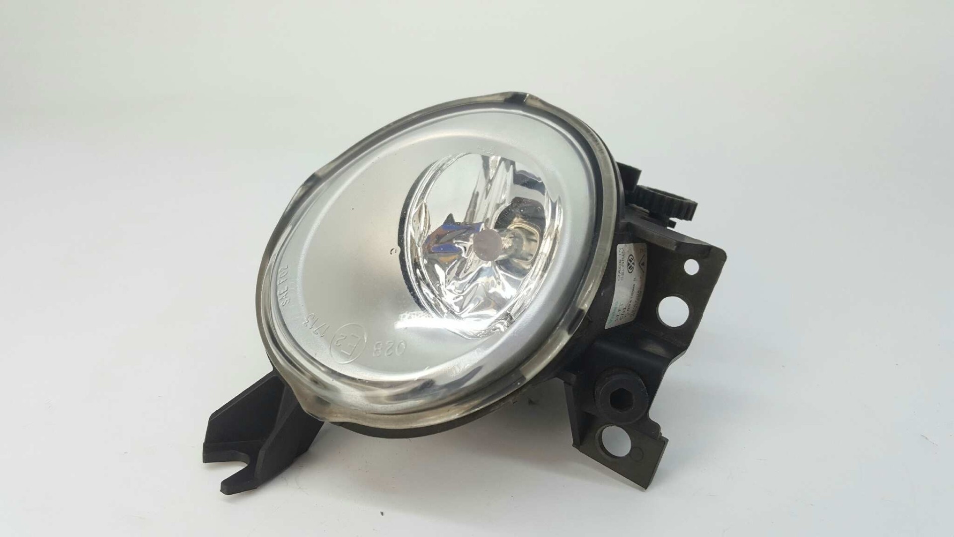 Peças - Farol De Nevoeiro Esquerdo Volkswagen Touareg (7La) Tdi V10